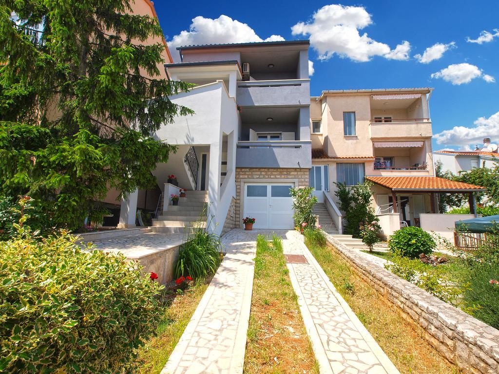 Apartments Nadija 1366 Pula Exterior foto